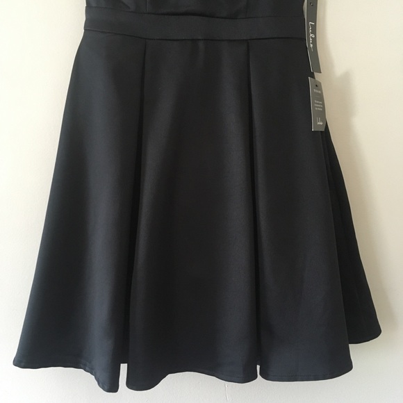 CLOSET CLEAR OUT SALE - NWT Lulu’s black satin cocktail dress - Picture 4 of 11
